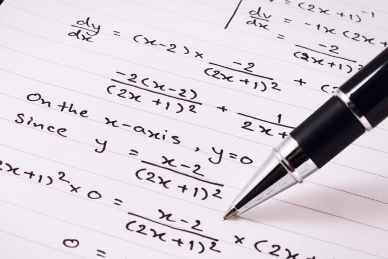 4 aplicativos que auxiliam no estudo de matemática.